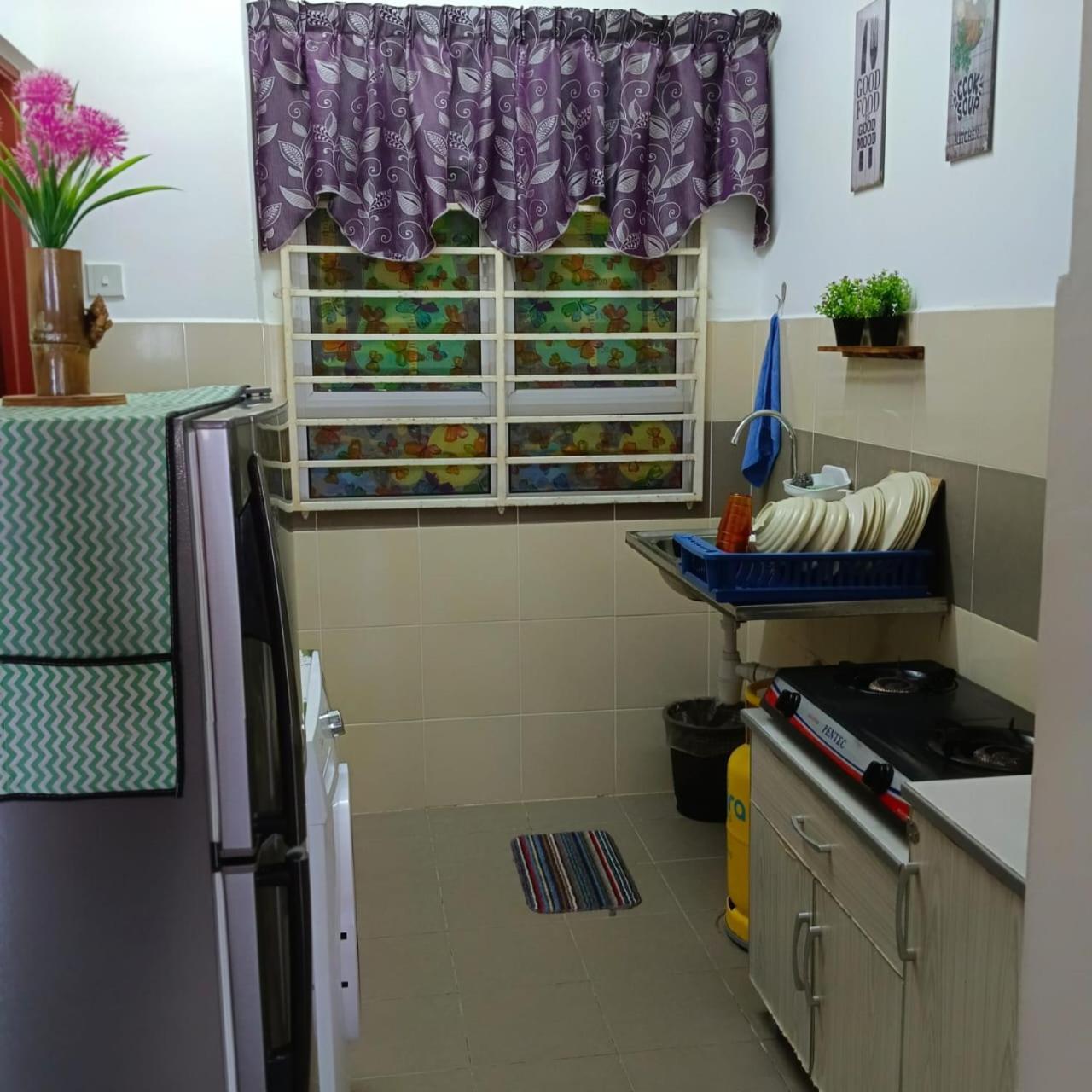 Homestay Camelia Kuala Terengganu Houses 3 Room 2 Bathroom - Near Batu Buruk Beach , Drawbridge, Pasar Payang, Ktcc Mall & Hospital Hsnz Quarto foto