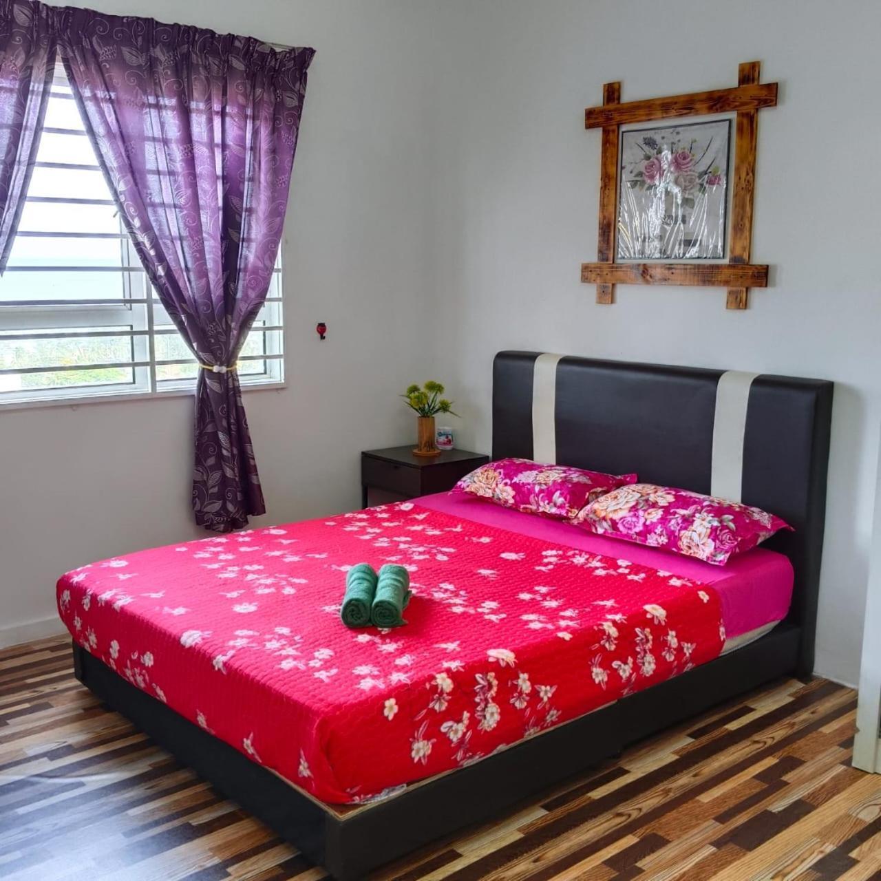 Homestay Camelia Kuala Terengganu Houses 3 Room 2 Bathroom - Near Batu Buruk Beach , Drawbridge, Pasar Payang, Ktcc Mall & Hospital Hsnz Quarto foto